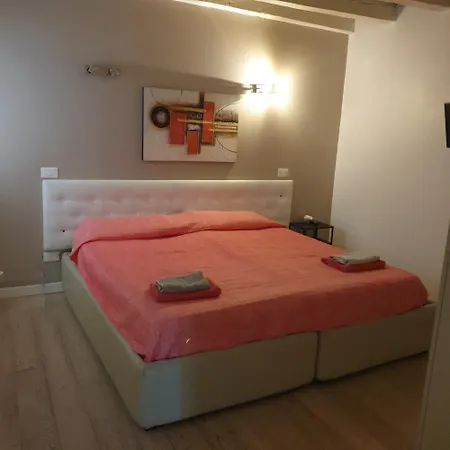 Lovely Typical Rialto Gæstehus