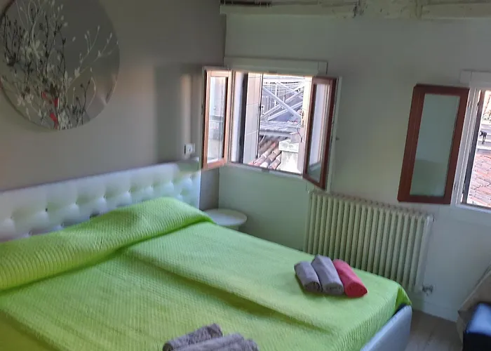 Lovely Typical Rialto Πανσιόν Βενετία